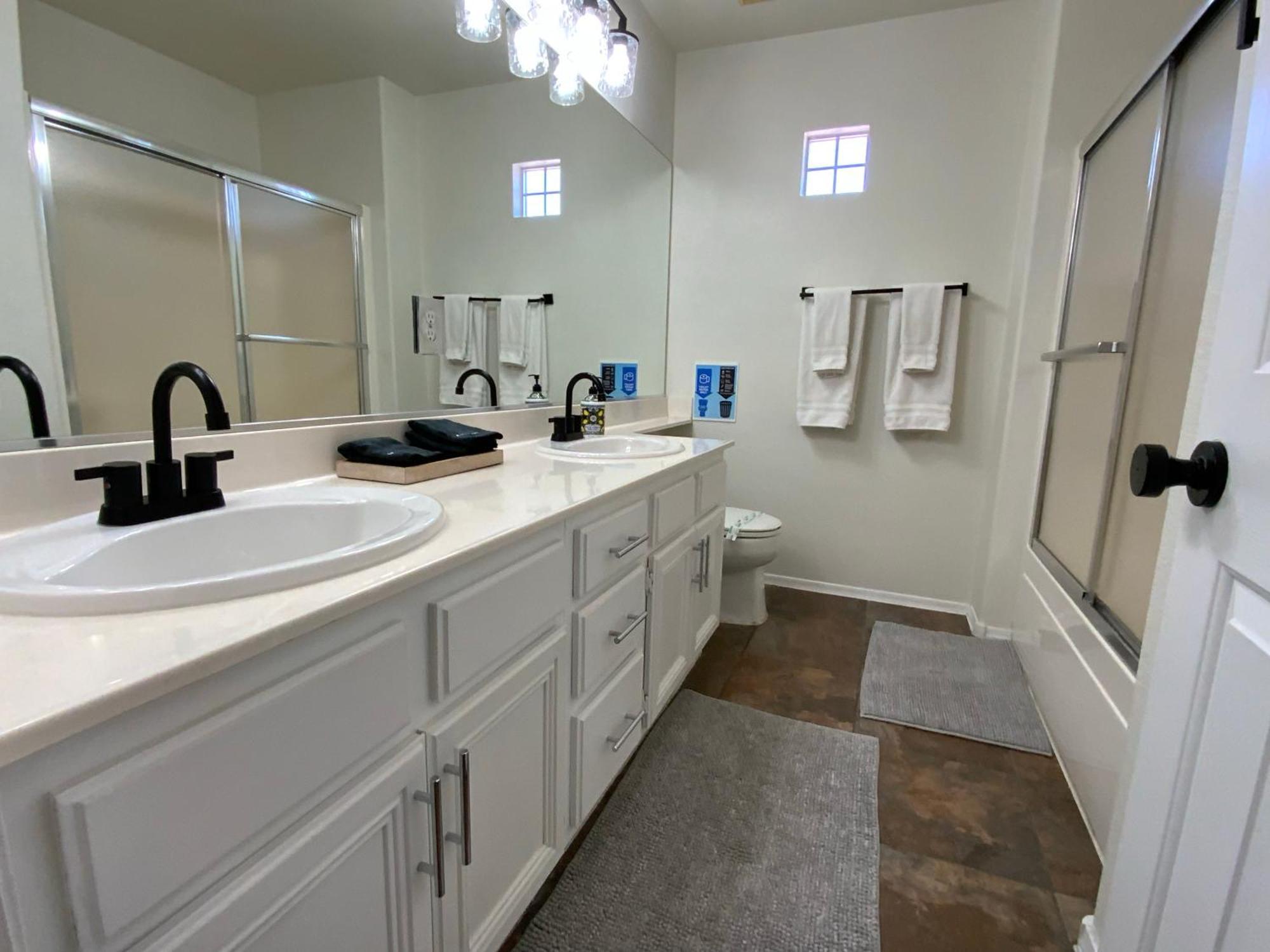 Buddha Gem, Central 6 Bed Room Luxury Home With Pool Hot Tub Game Room And Much More Las Vegas Exterior photo